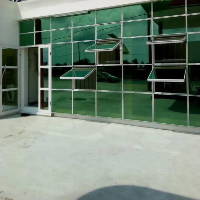 Facade vitree avec chassis aluminium et ouvrants